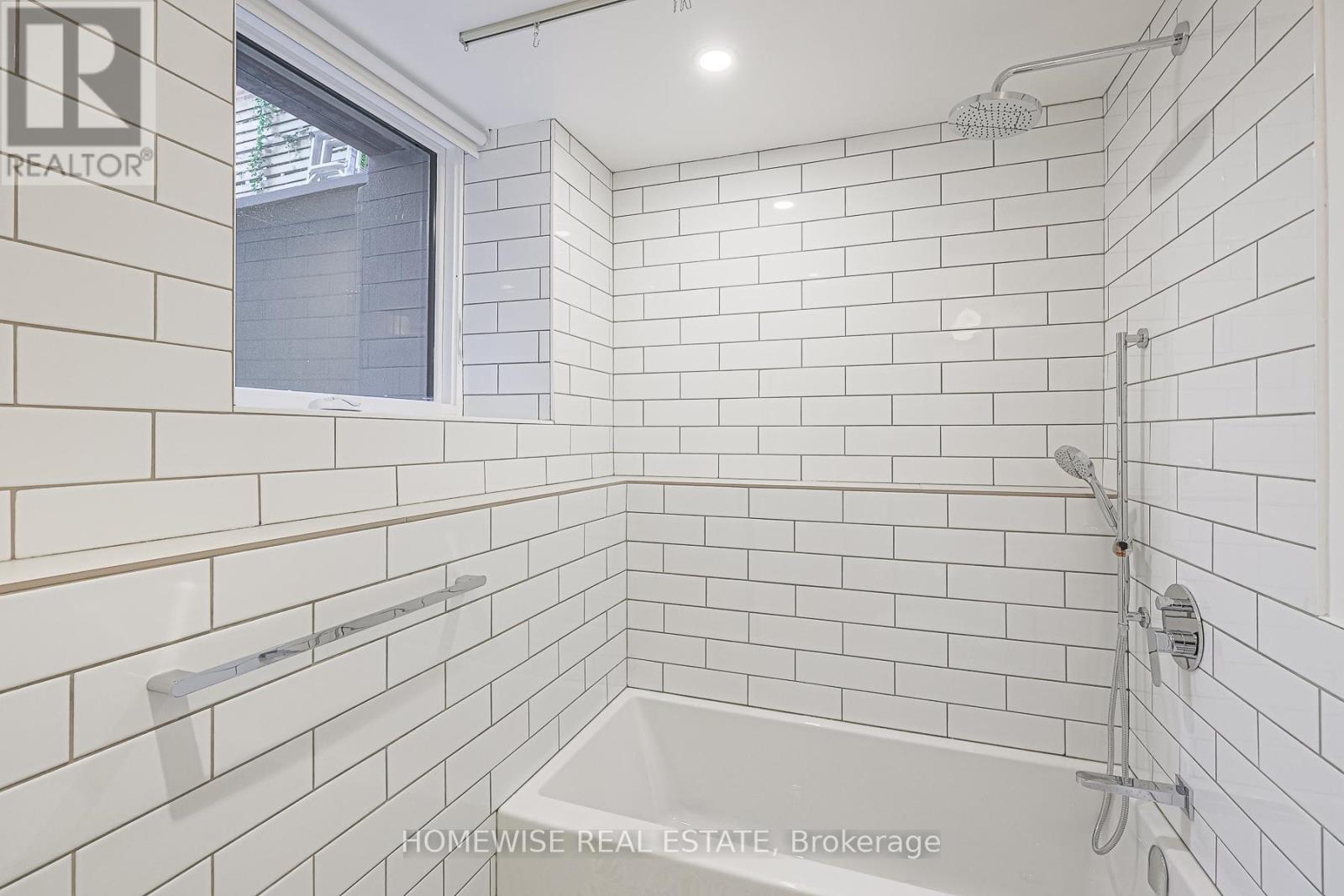 83 Clinton Street, Toronto (Palmerston-Little Italy), Ontario  M6G 2Y4 - Photo 39 - C12608866