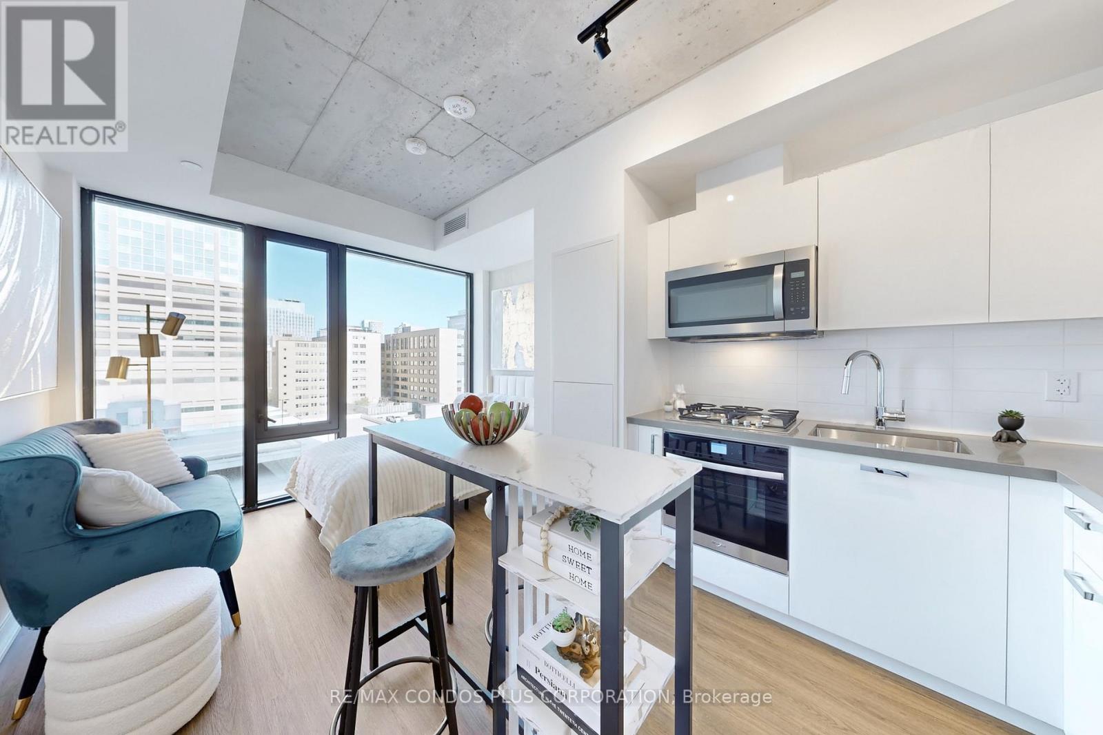 1004 - 195 Mccaul Street, Toronto, Ontario  M5T 0E5 - Photo 8 - C12608884