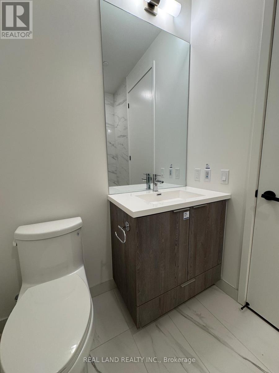 3603 - 8 Interchange Way, Vaughan, Ontario  L4K 5Z7 - Photo 12 - N12608864