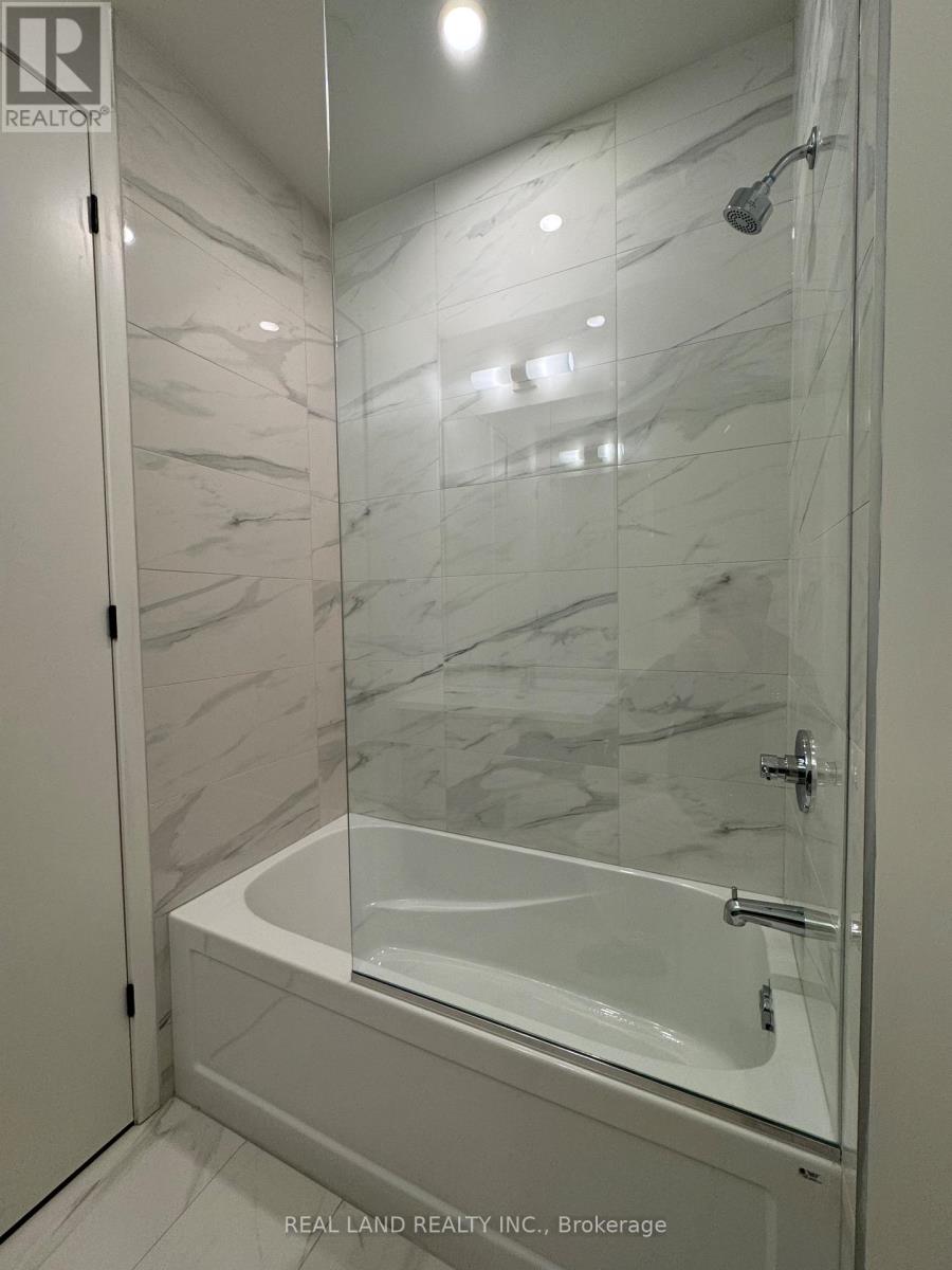 3603 - 8 Interchange Way, Vaughan, Ontario  L4K 5Z7 - Photo 13 - N12608864