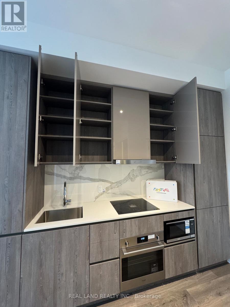 3603 - 8 Interchange Way, Vaughan, Ontario  L4K 5Z7 - Photo 9 - N12608864