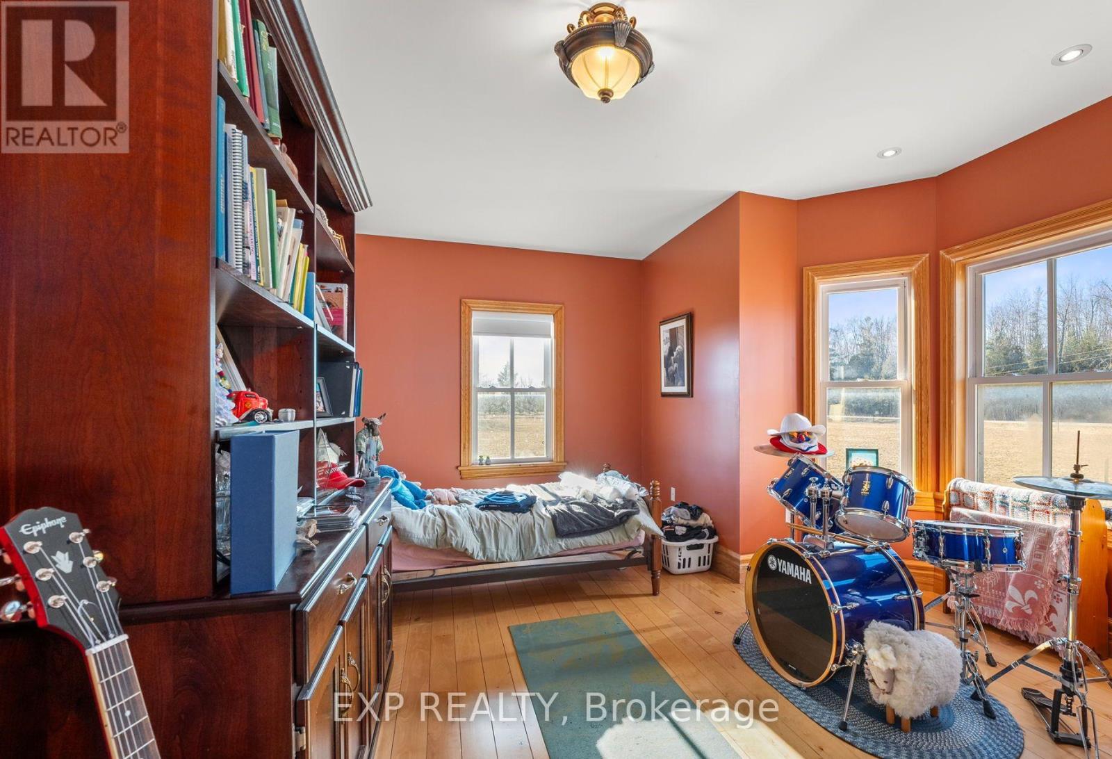 8923 Morning Glory Road, Georgina, Ontario  L0E 1N0 - Photo 26 - N12608876