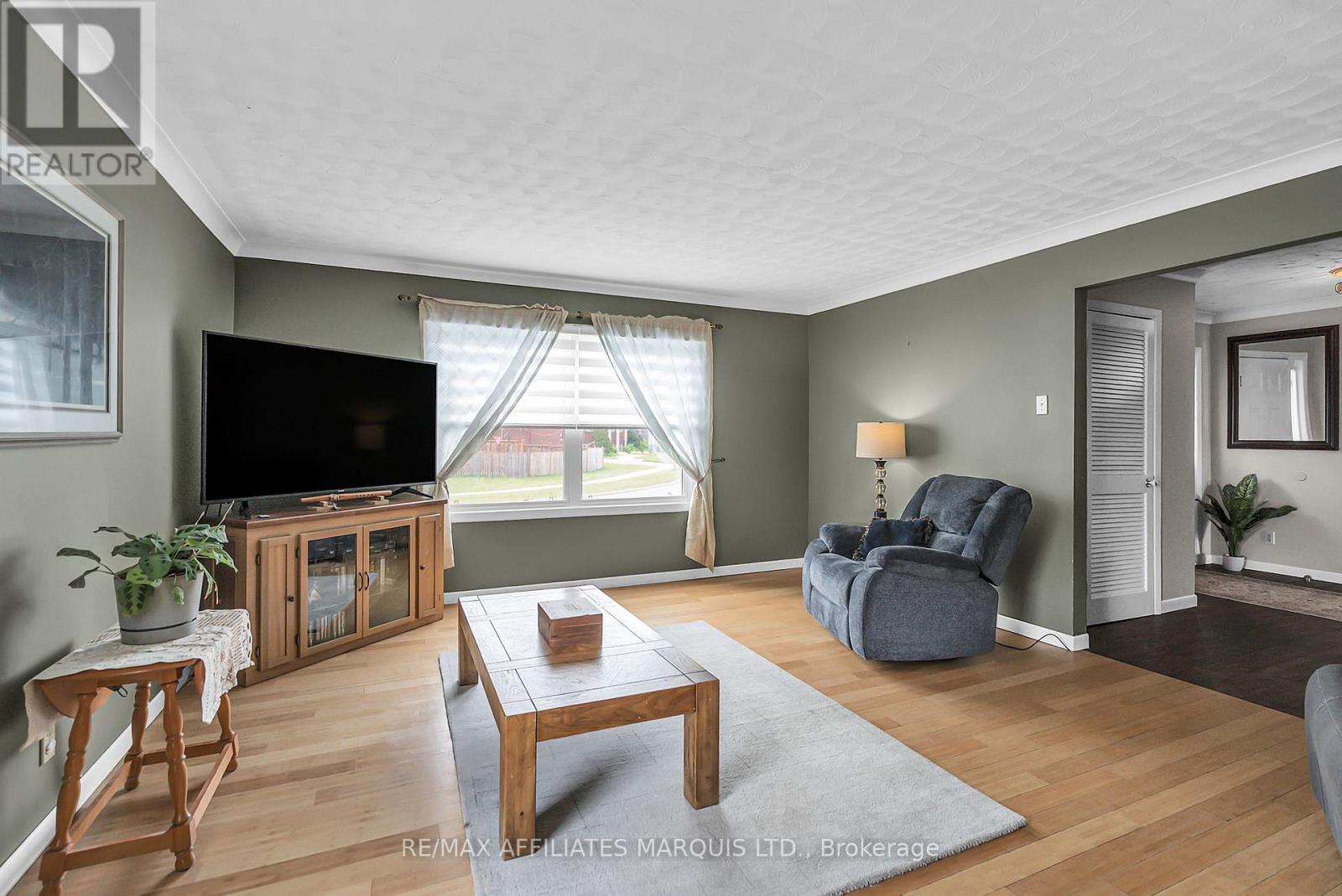 1356 Lochiel Street, Cornwall, Ontario  K6H 6N2 - Photo 4 - X12239227