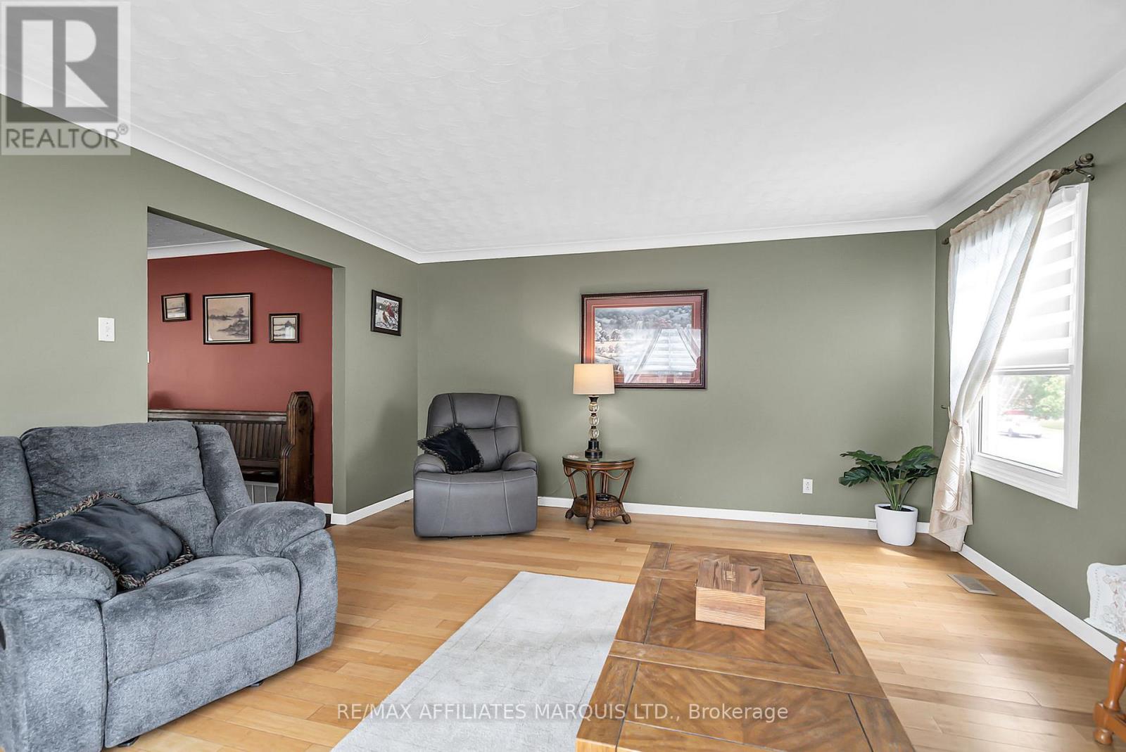 1356 Lochiel Street, Cornwall, Ontario  K6H 6N2 - Photo 5 - X12239227