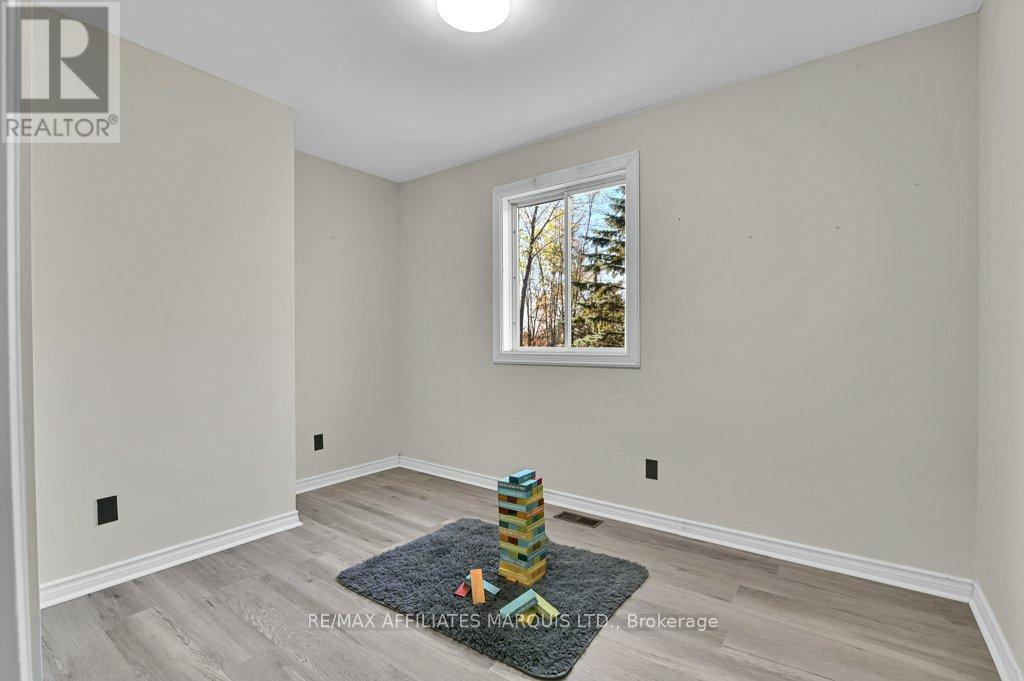 21450 Concession 10 Road, South Glengarry, Ontario K0C 1A0 - Photo 20 - X12462124