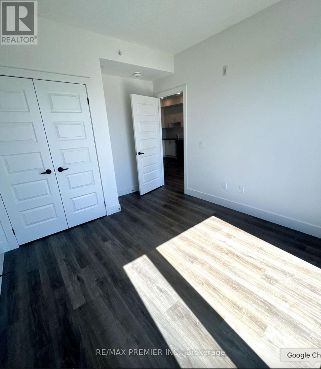 606 - 107 Roger Street, Waterloo, Ontario  N2J 0G3 - Photo 15 - X12608870