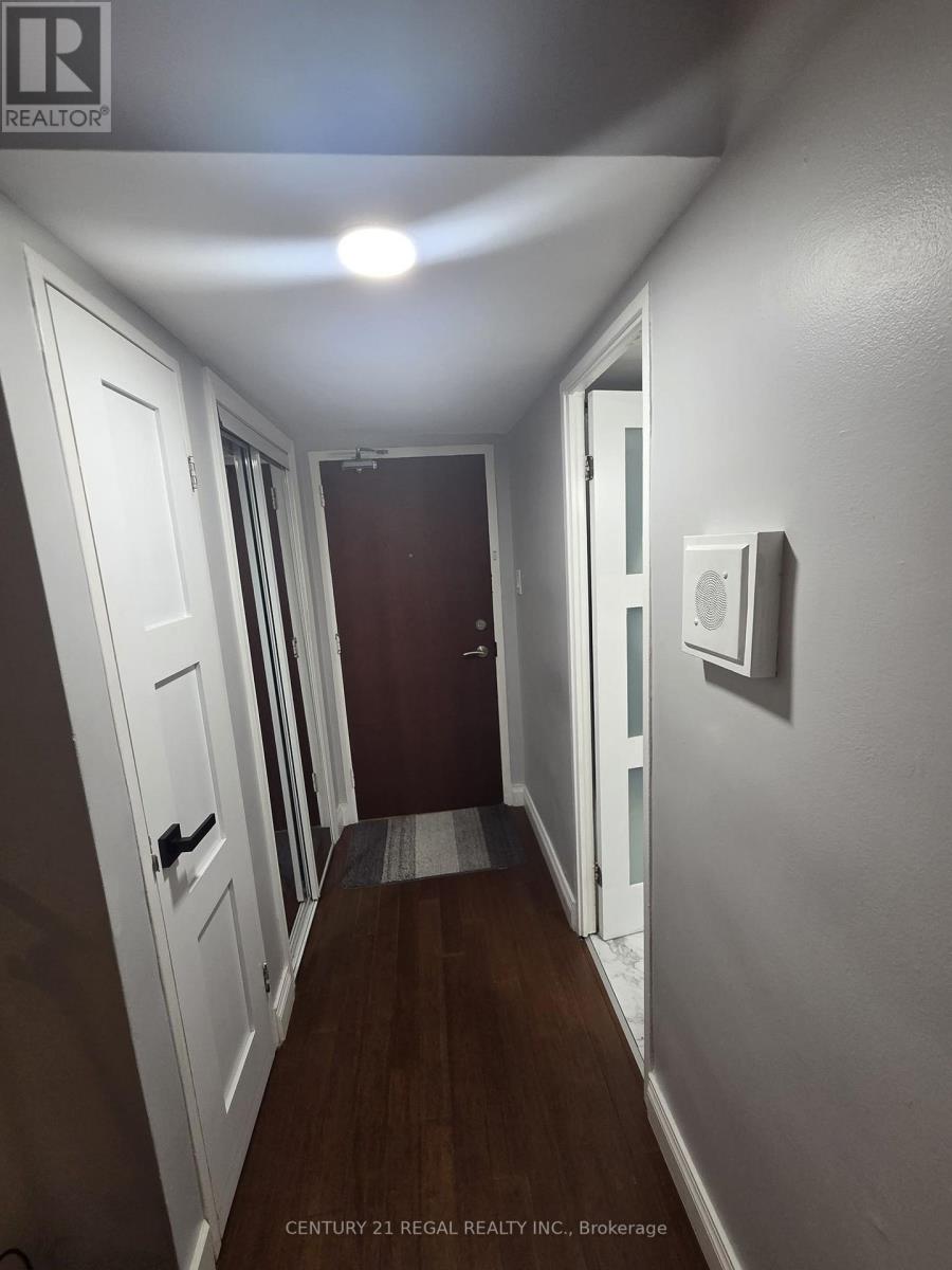 102 - 360 Ridelle Avenue, Toronto, Ontario  M6B 1K1 - Photo 7 - W12608714