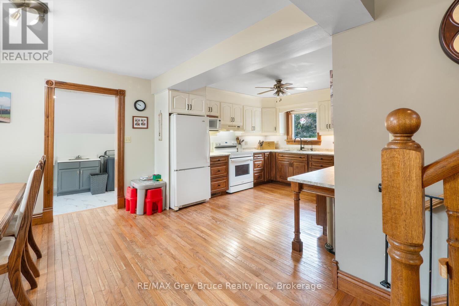 13 King Street, Brockton, Ontario  N0G 1J0 - Photo 10 - X12608924