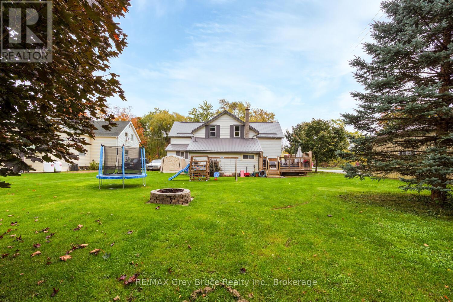 13 King Street, Brockton, Ontario  N0G 1J0 - Photo 34 - X12608924