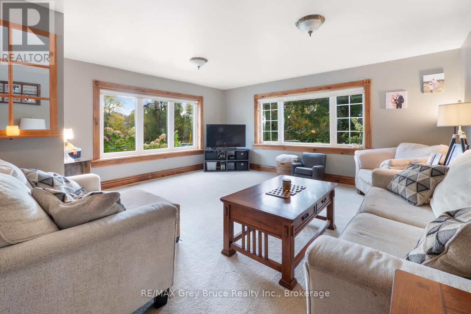 13 King Street, Brockton, Ontario  N0G 1J0 - Photo 7 - X12608924