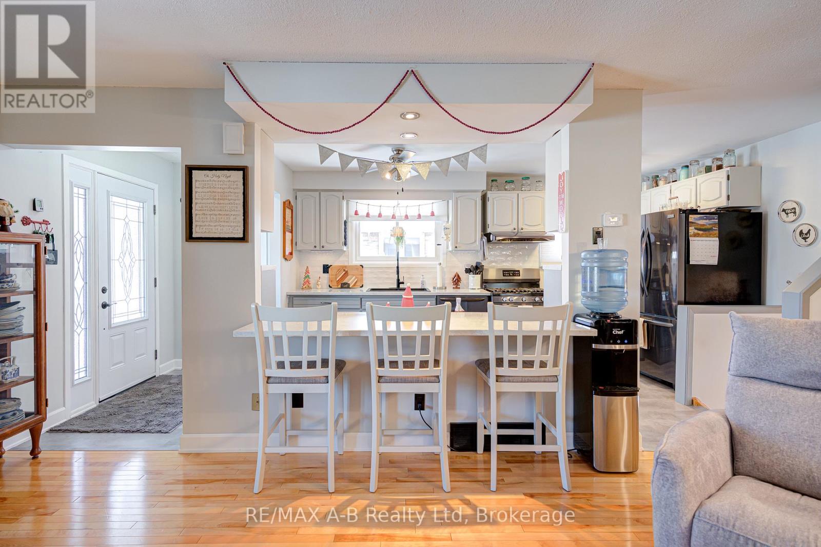 231 Whitelock Street, Stratford, Ontario  N5A 7L2 - Photo 11 - X12608936