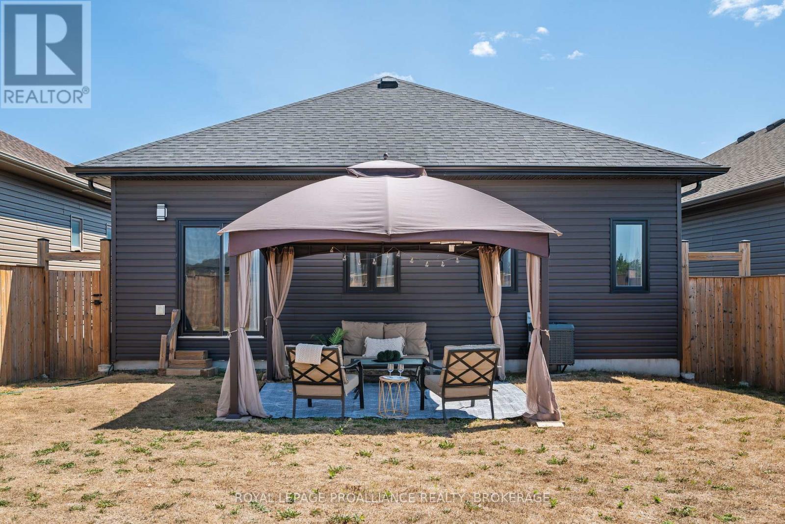 60 Potter Drive, Loyalist, Ontario K0H 2H0 - Photo 28 - X12383077