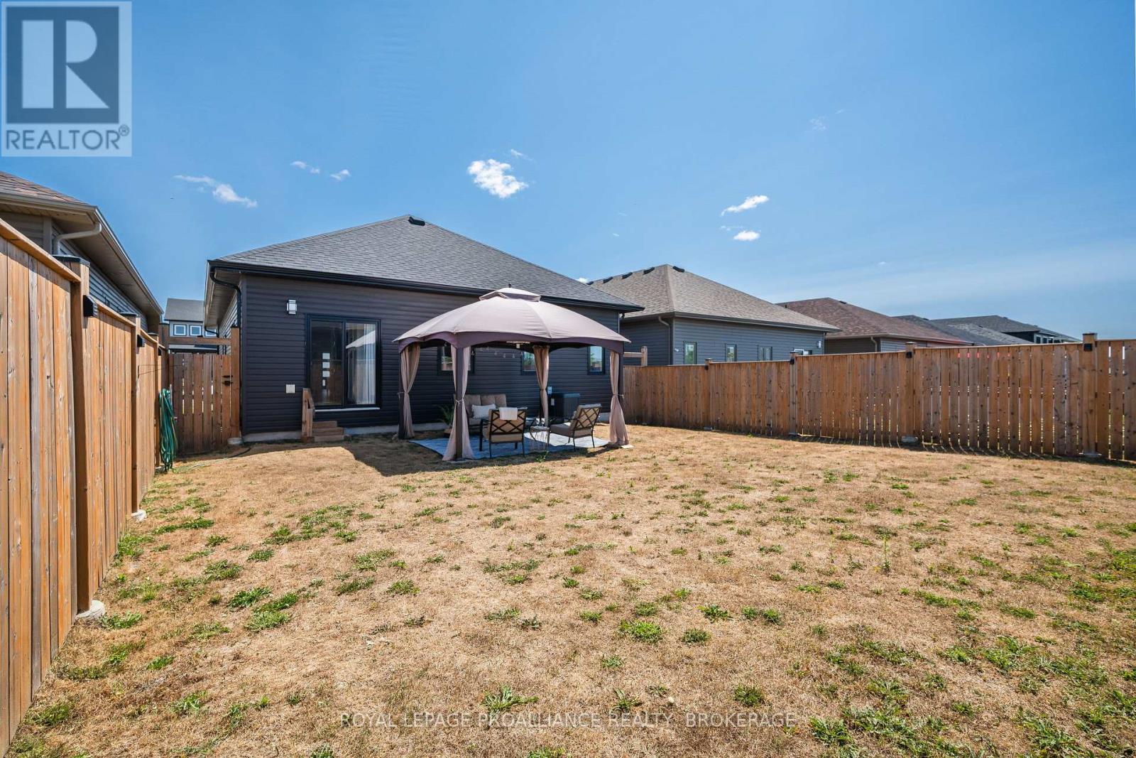 60 Potter Drive, Loyalist, Ontario K0H 2H0 - Photo 27 - X12383077