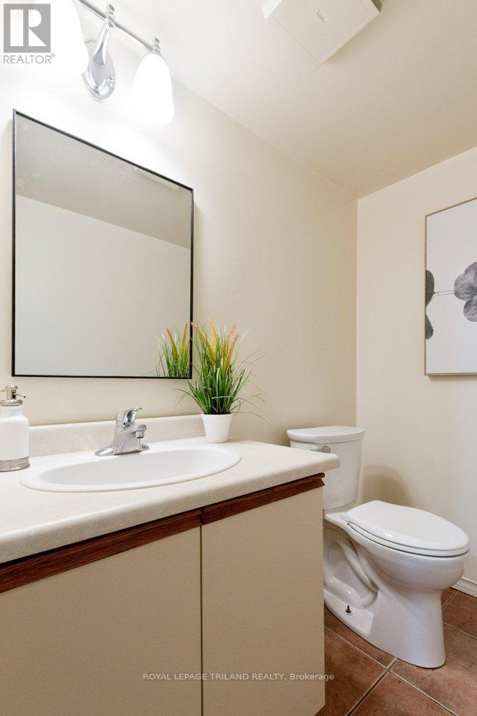 104 - 729 Deveron Crescent, London South, Ontario  N5Z 4X5 - Photo 26 - X12608934