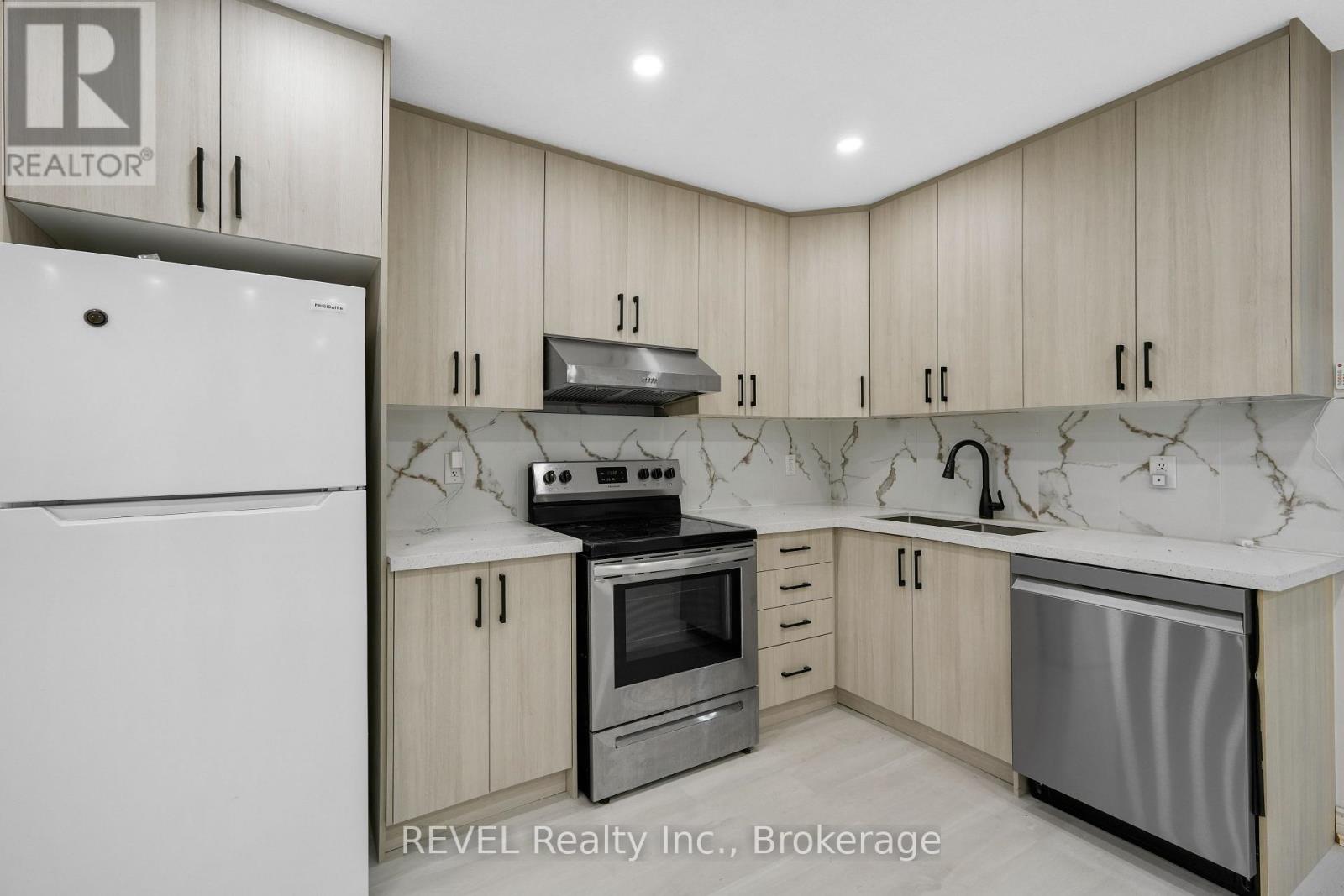 8172 Harvest Crescent, Niagara Falls, Ontario  L2H 3G4 - Photo 26 - X12608904