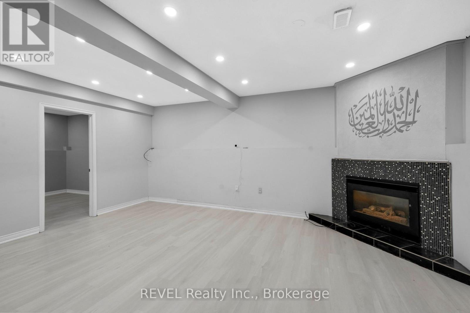 8172 Harvest Crescent, Niagara Falls, Ontario  L2H 3G4 - Photo 30 - X12608904