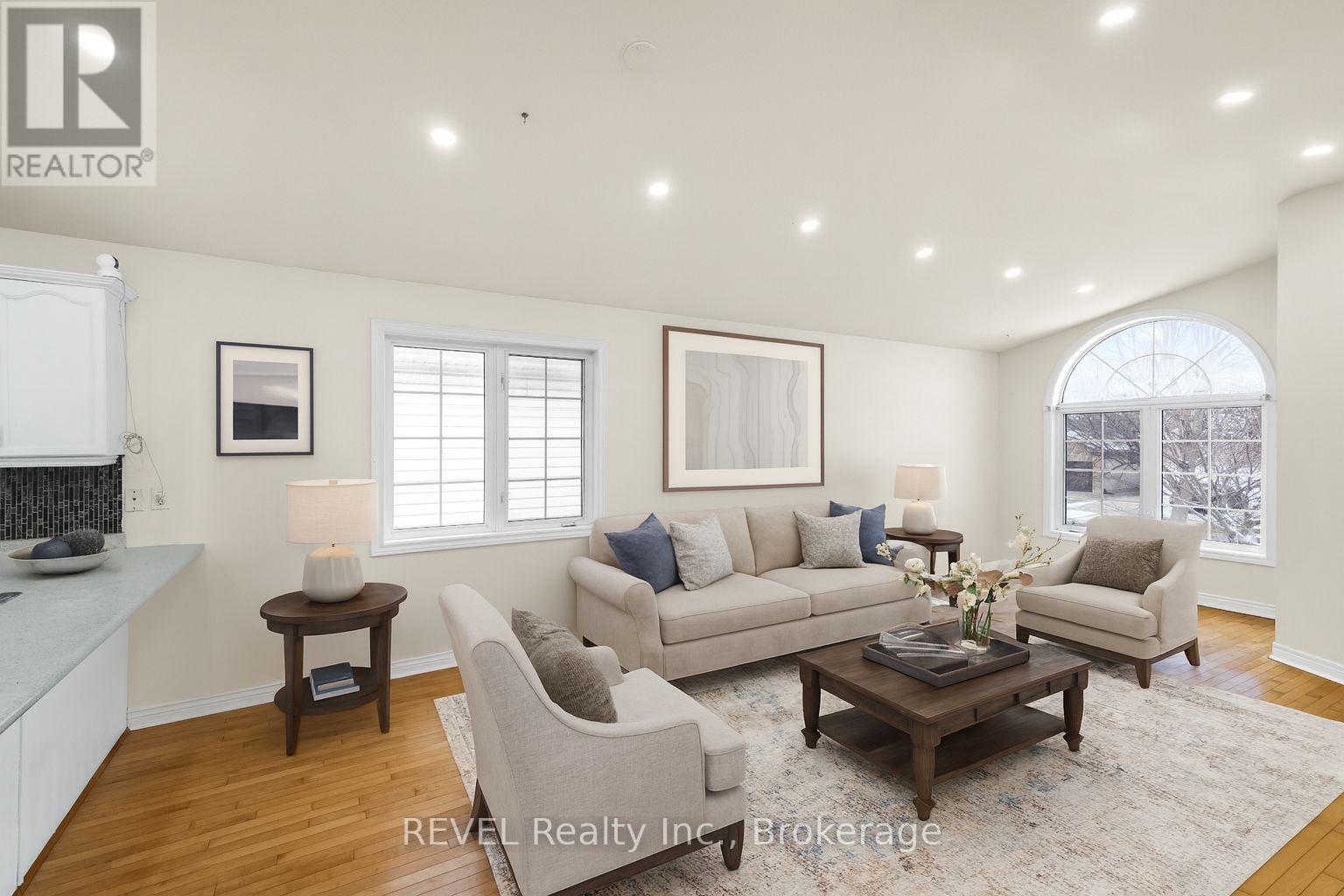 8172 Harvest Crescent, Niagara Falls, Ontario  L2H 3G4 - Photo 4 - X12608904