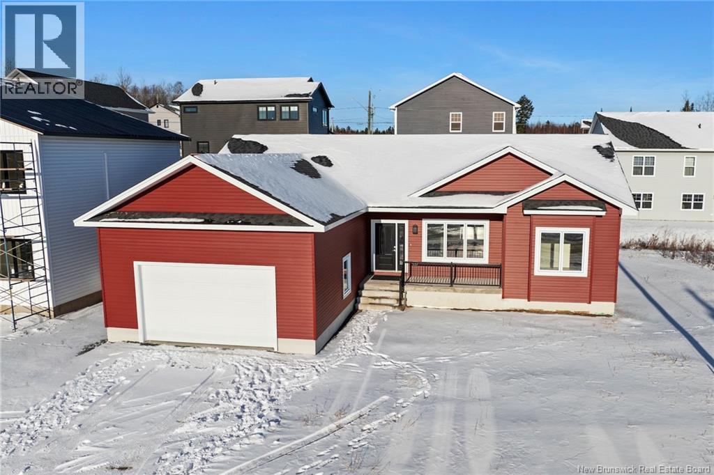 22 Lunney Street, Fredericton, New Brunswick  E3G 0G9 - Photo 2 - NB120337