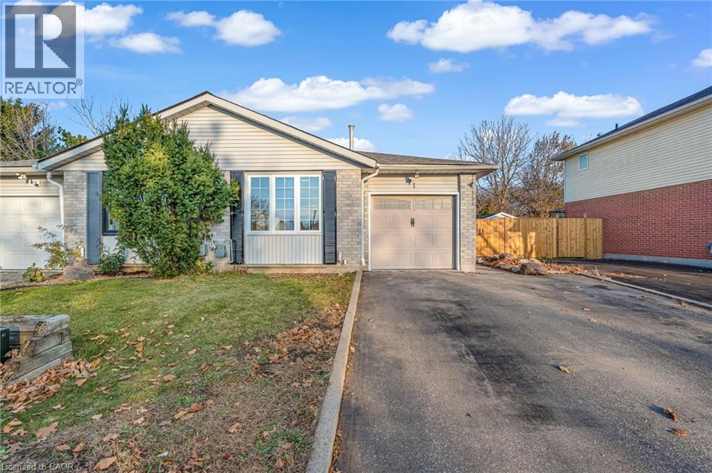 71 Edgemere Drive, Cambridge, Ontario N1P 1B3 - Photo 2 - 40784138