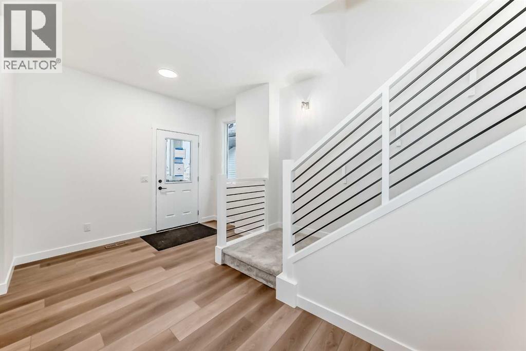 17 Appaloosa Crescent, Cochrane, Alberta T4C 2P7 - Photo 3 - A2217546