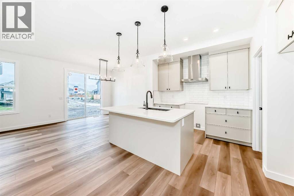 17 Appaloosa Crescent, Cochrane, Alberta T4C 2P7 - Photo 4 - A2217546