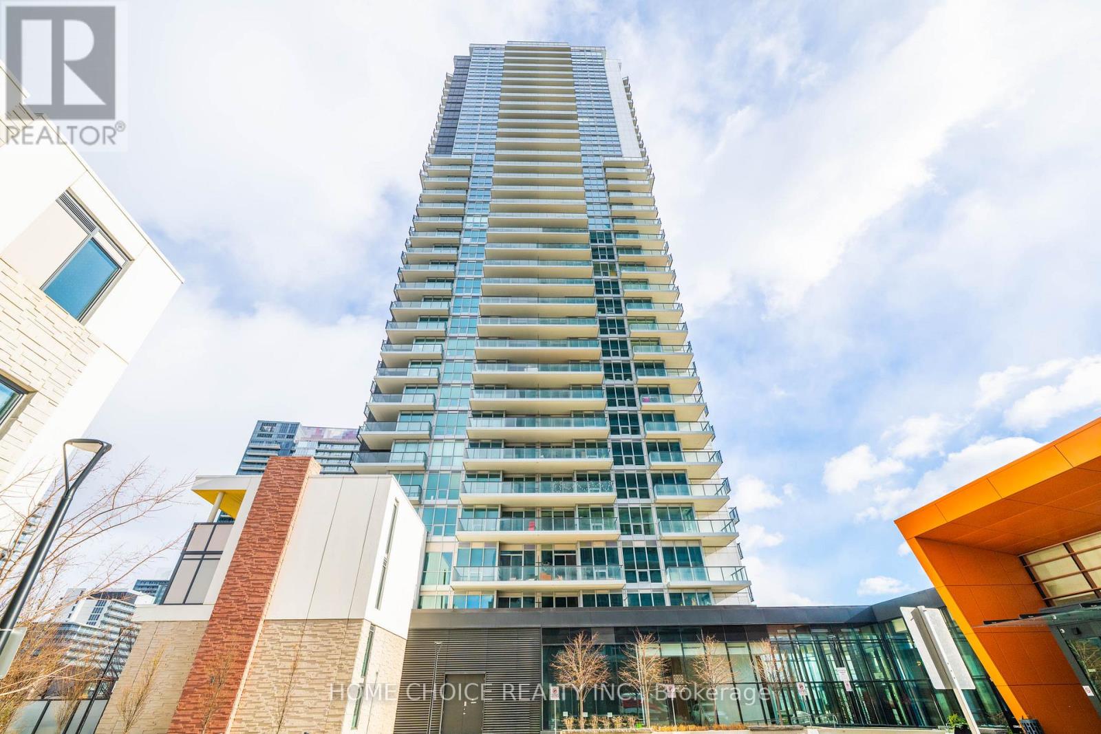 95 MCMAHON DRIVE, Toronto, Ontario