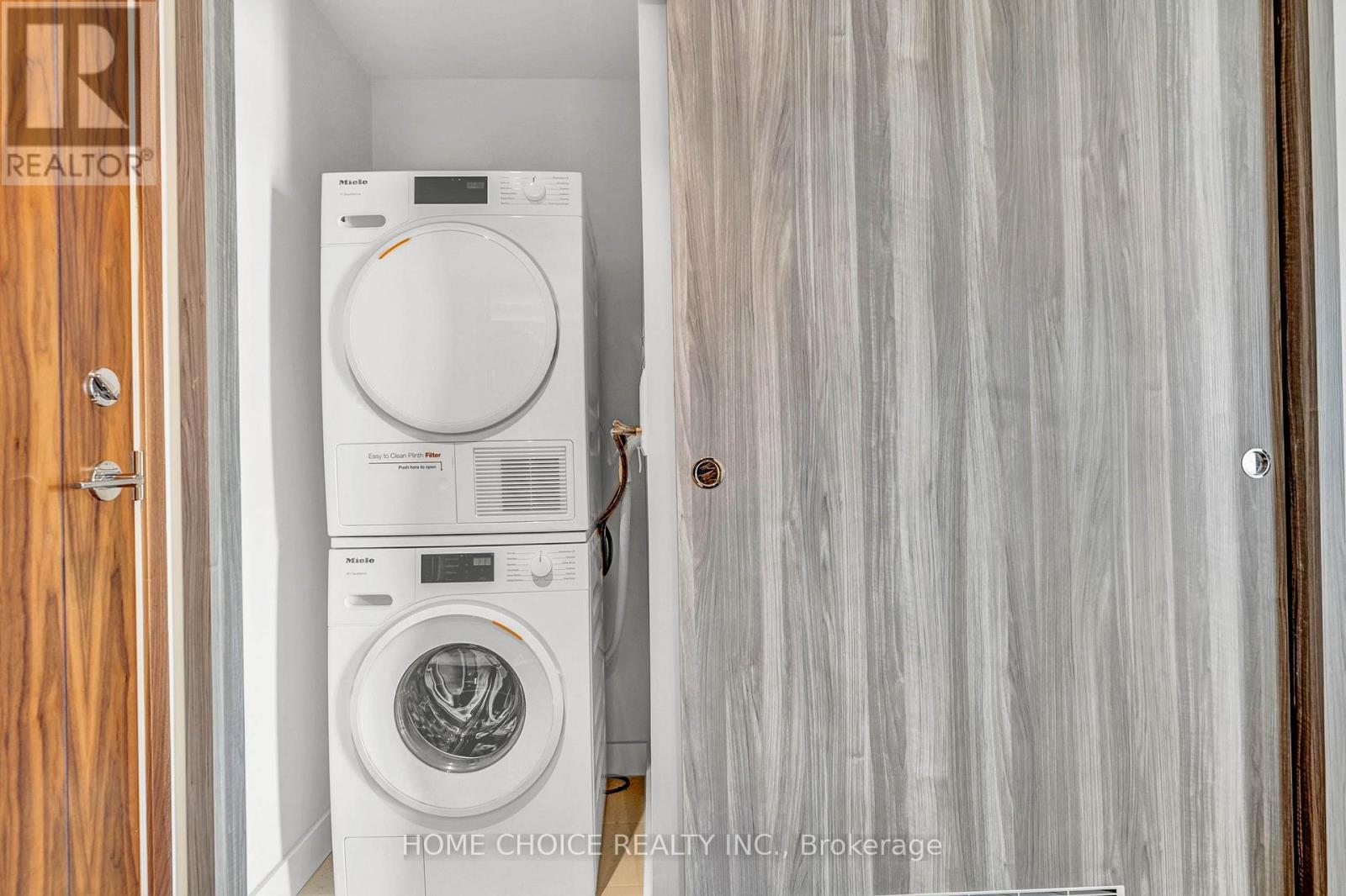 95 Mcmahon Drive, Toronto, Ontario  M2K 0H2 - Photo 23 - C12608928