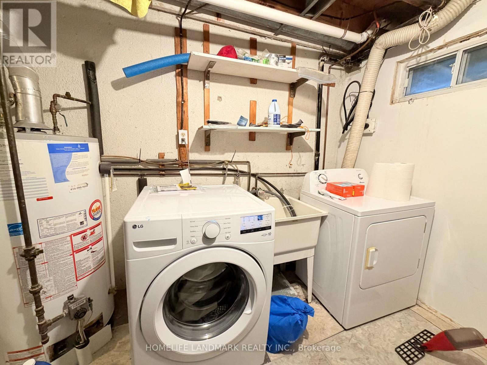 258 Sprucewood Court, Toronto (L'amoreaux), Ontario  M1W 1P7 - Photo 13 - E12608908