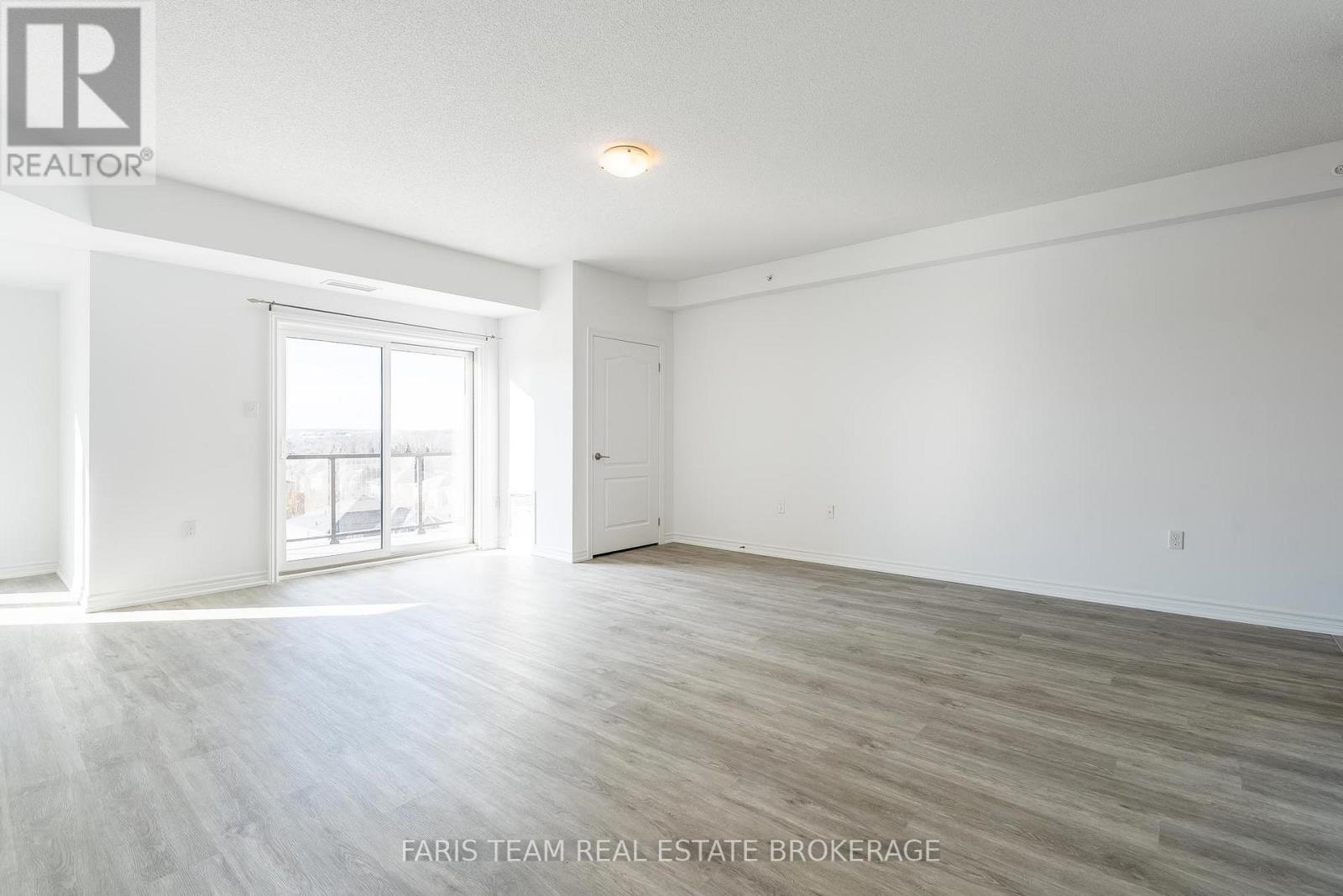 402 - 100 Dean Avenue, Barrie, Ontario L9J 0H1 - Photo 13 - S12581196