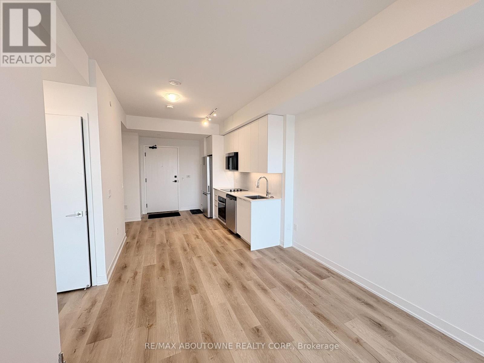 706 - 474 Caldari Road, Vaughan, Ontario  L4K 0R5 - Photo 12 - N12608902