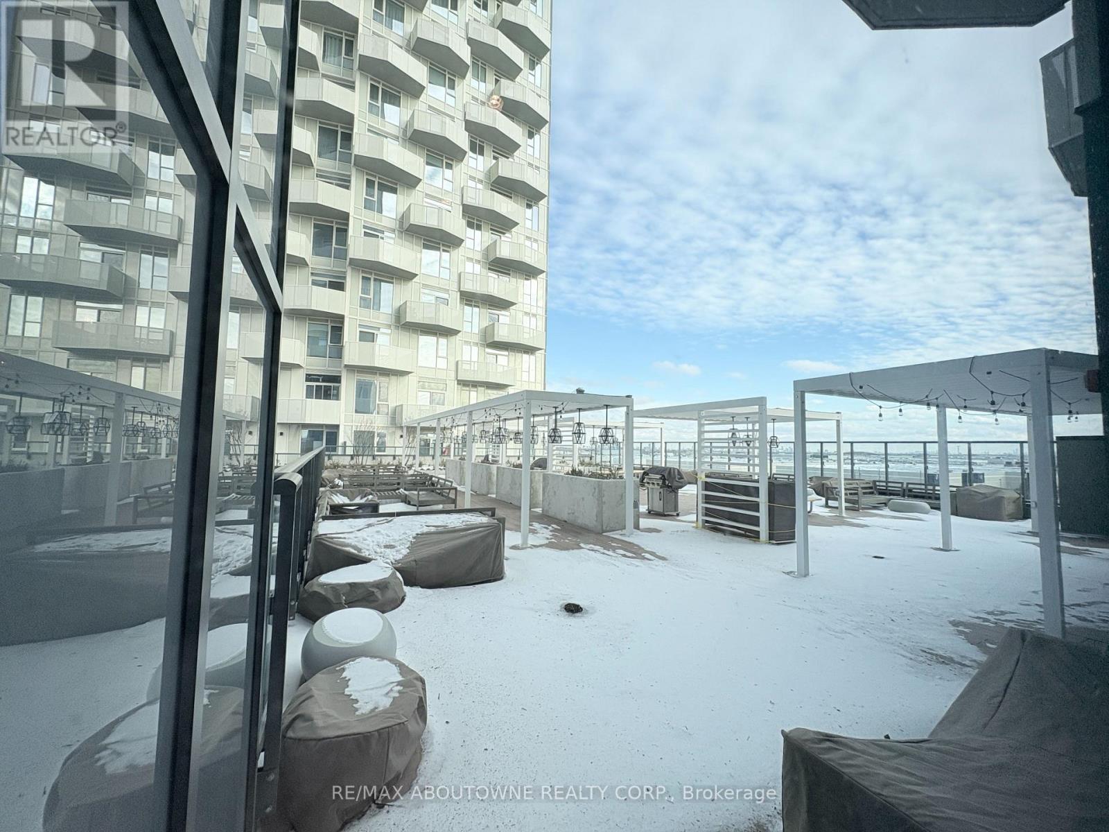 706 - 474 Caldari Road, Vaughan, Ontario  L4K 0R5 - Photo 17 - N12608902