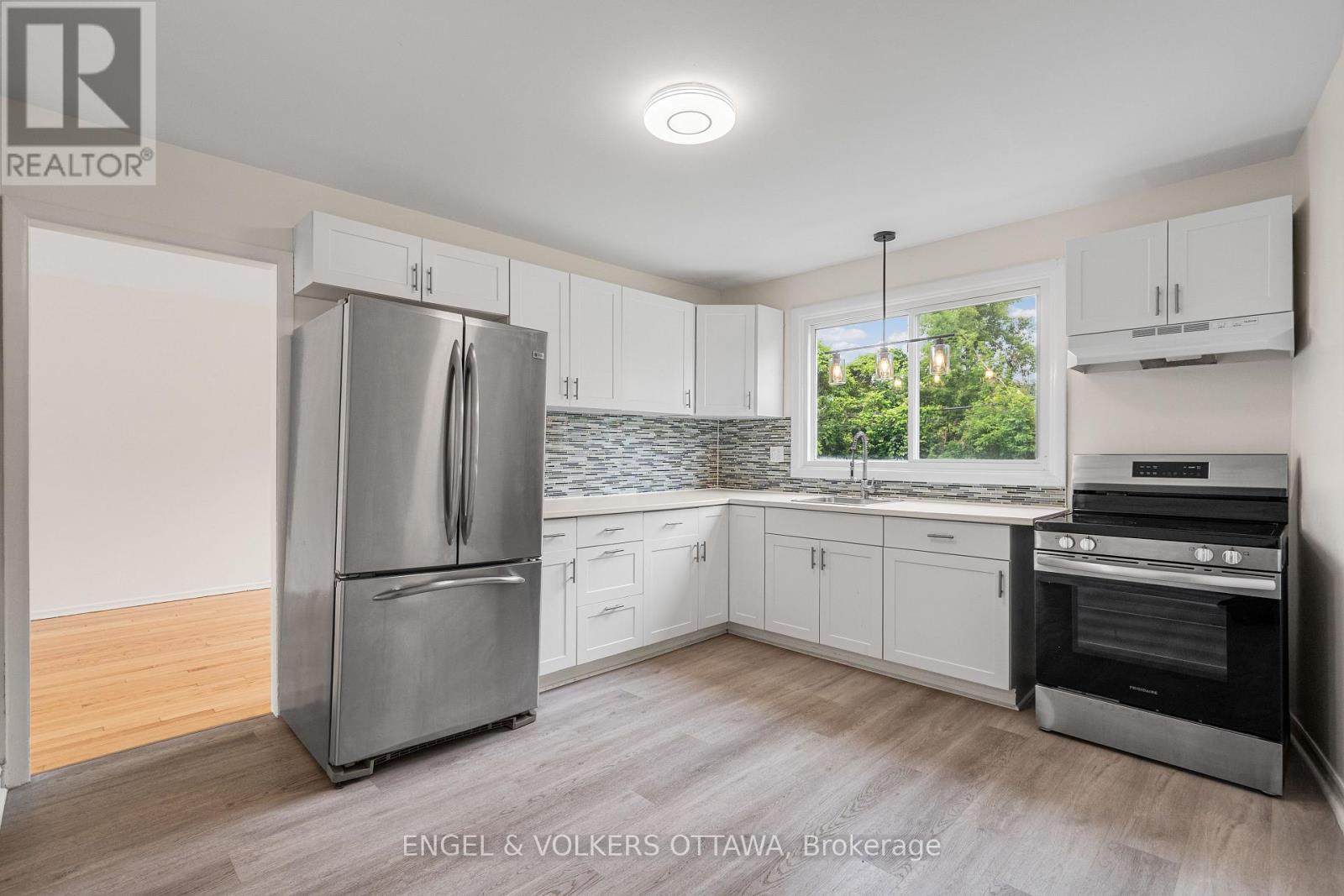 2726-2728 Colman Street, Ottawa, Ontario  K1V 8J9 - Photo 14 - X12471258