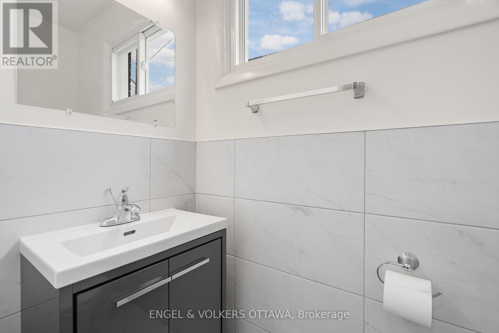 2726-2728 Colman Street, Ottawa, Ontario  K1V 8J9 - Photo 21 - X12471258