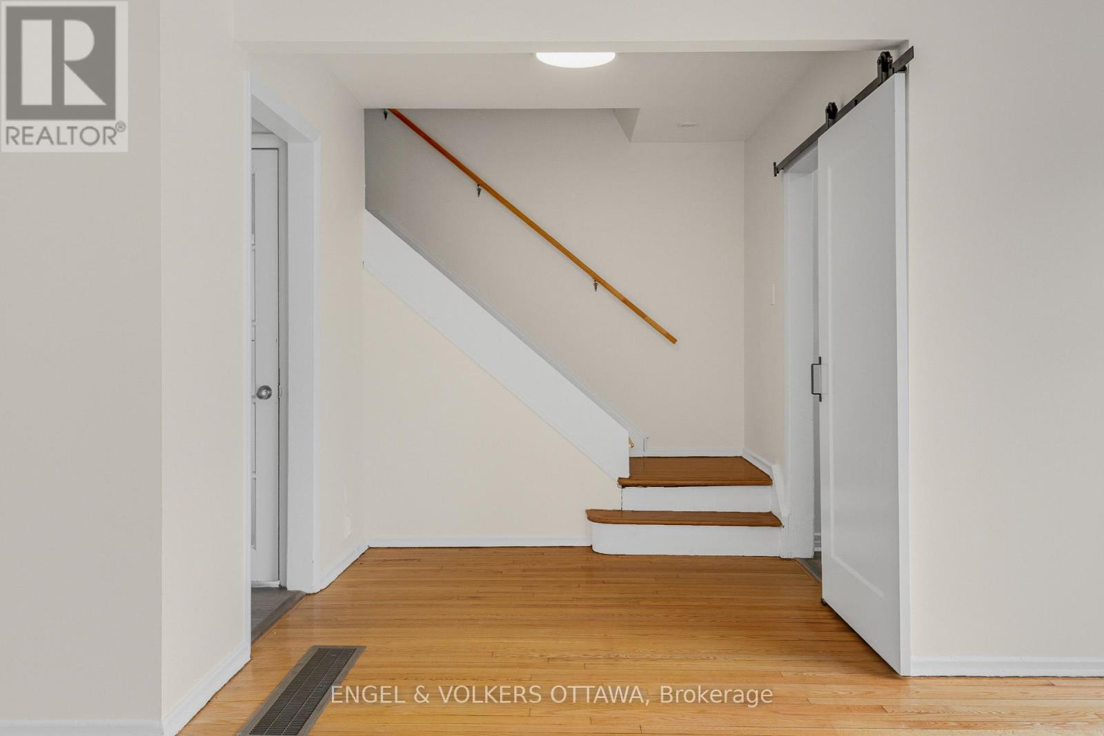 2726-2728 Colman Street, Ottawa, Ontario  K1V 8J9 - Photo 22 - X12471258