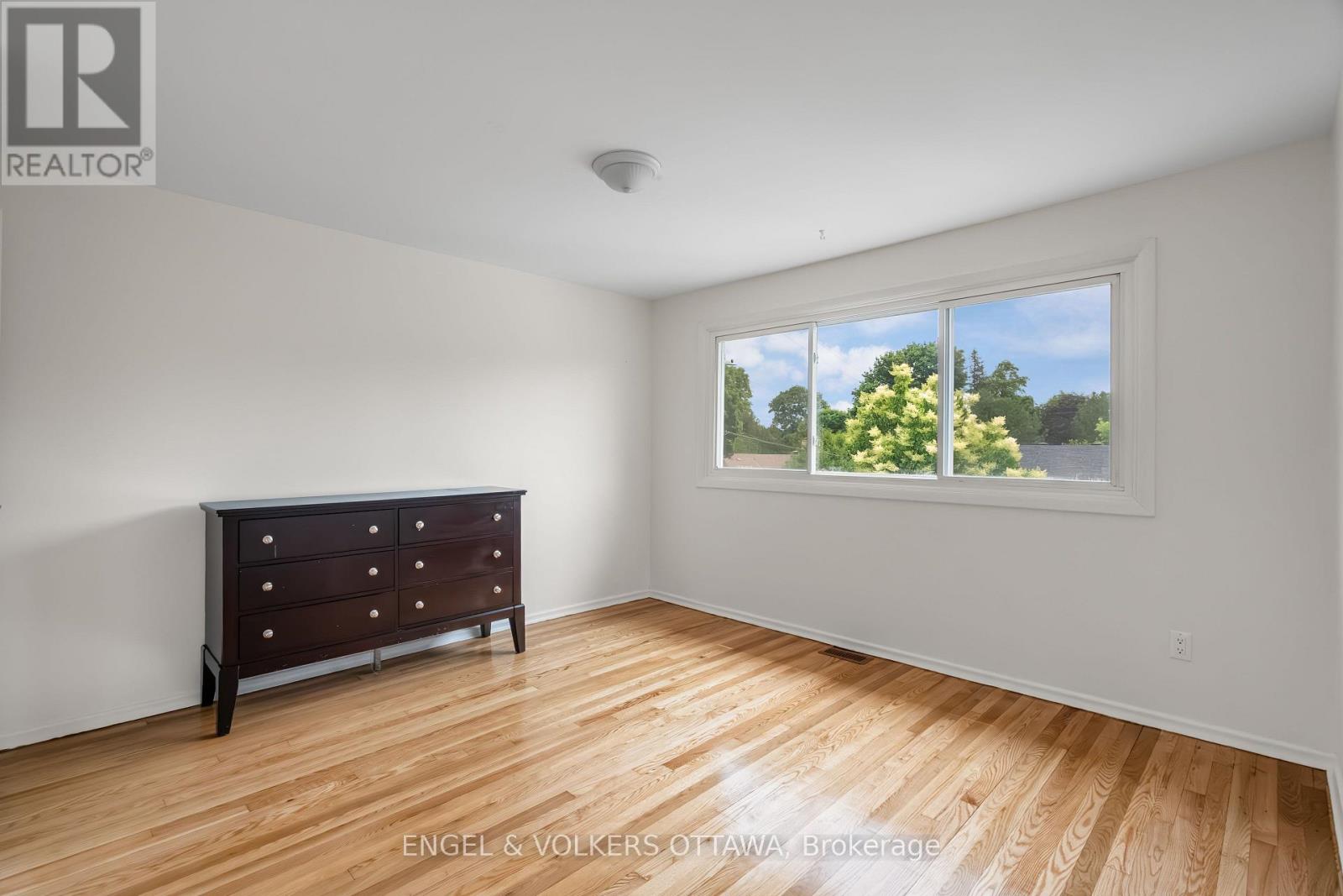 2726-2728 Colman Street, Ottawa, Ontario  K1V 8J9 - Photo 33 - X12471258