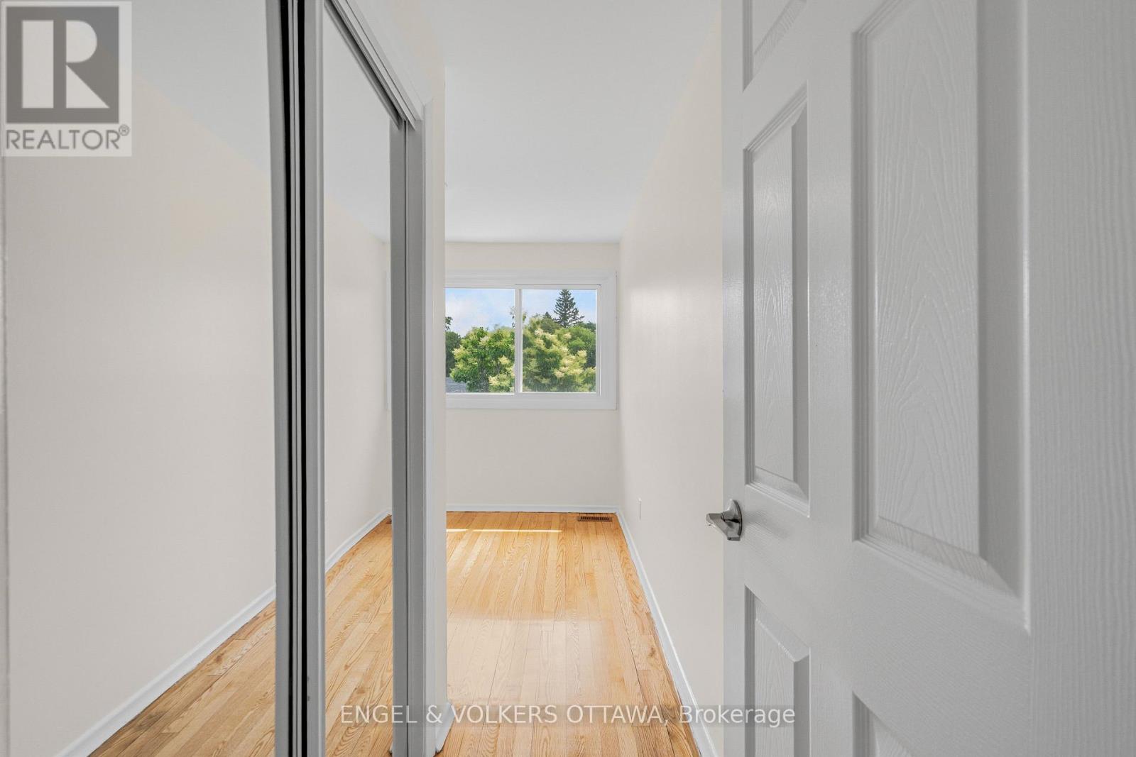 2726-2728 Colman Street, Ottawa, Ontario  K1V 8J9 - Photo 25 - X12471258