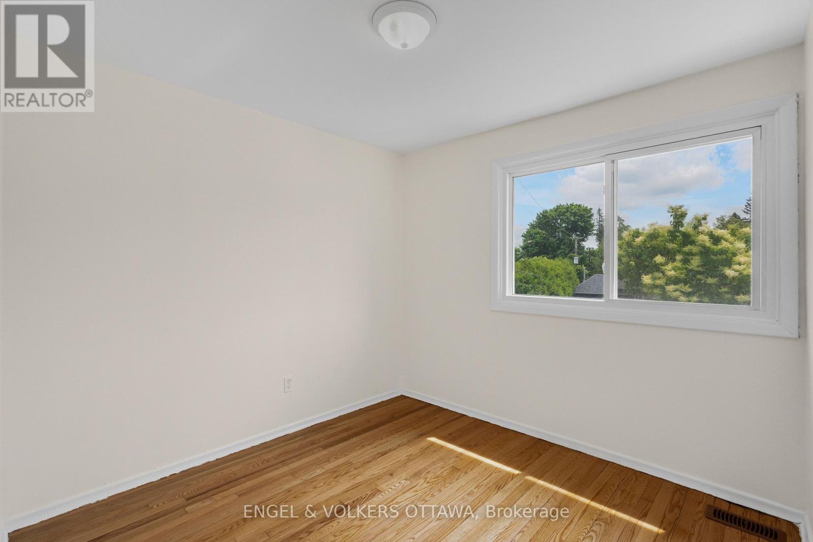 2726-2728 Colman Street, Ottawa, Ontario  K1V 8J9 - Photo 26 - X12471258