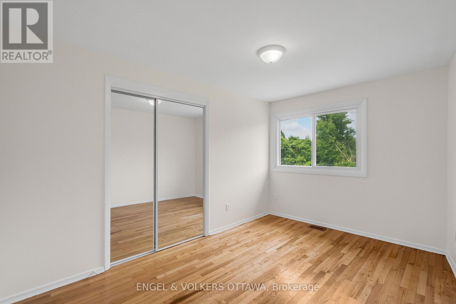 2726-2728 Colman Street, Ottawa, Ontario  K1V 8J9 - Photo 29 - X12471258