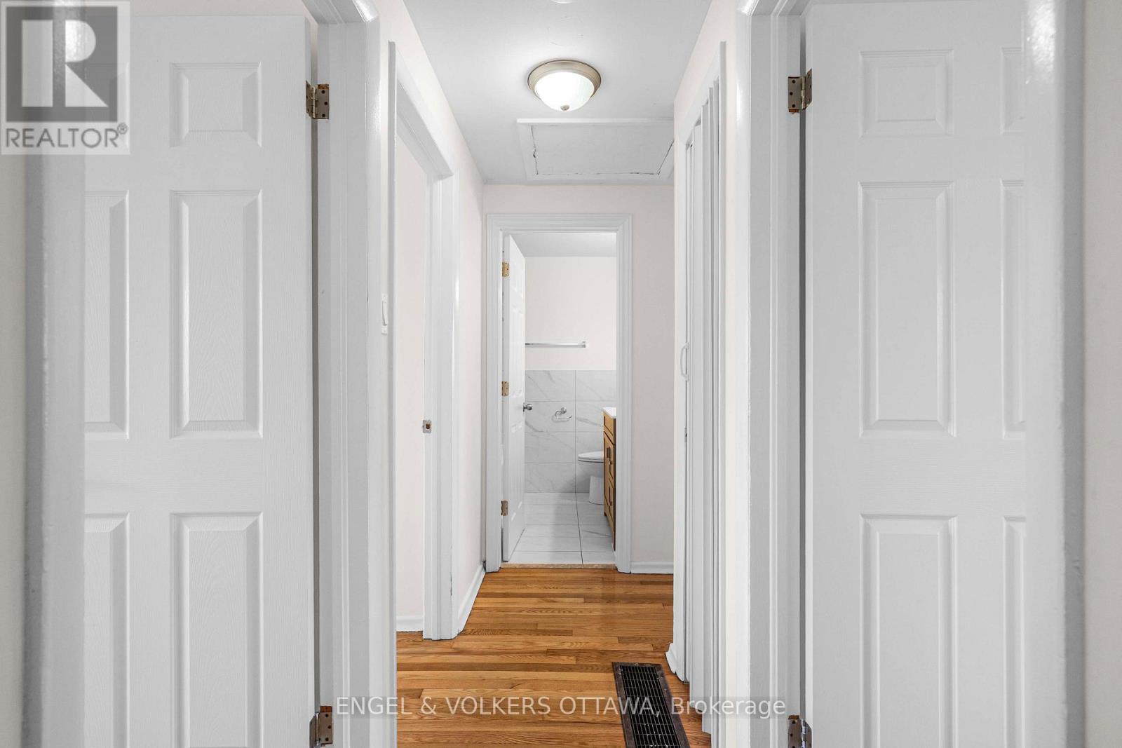 2726-2728 Colman Street, Ottawa, Ontario  K1V 8J9 - Photo 35 - X12471258