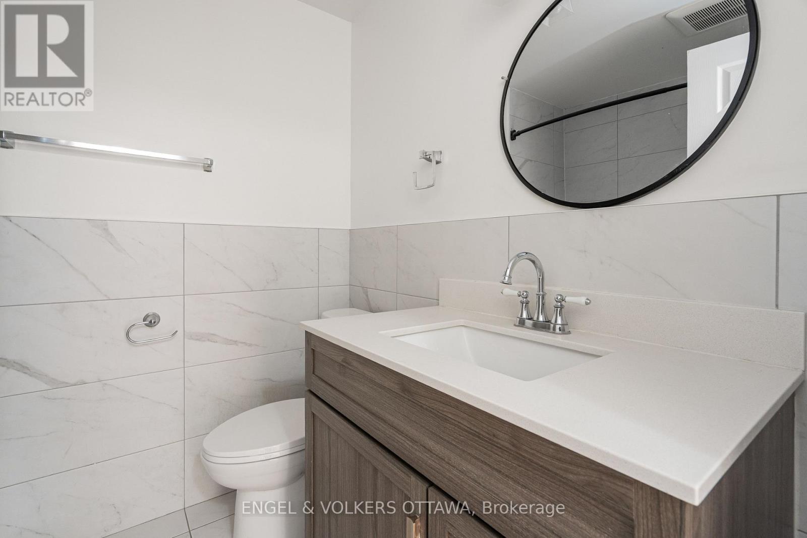 2726-2728 Colman Street, Ottawa, Ontario  K1V 8J9 - Photo 36 - X12471258