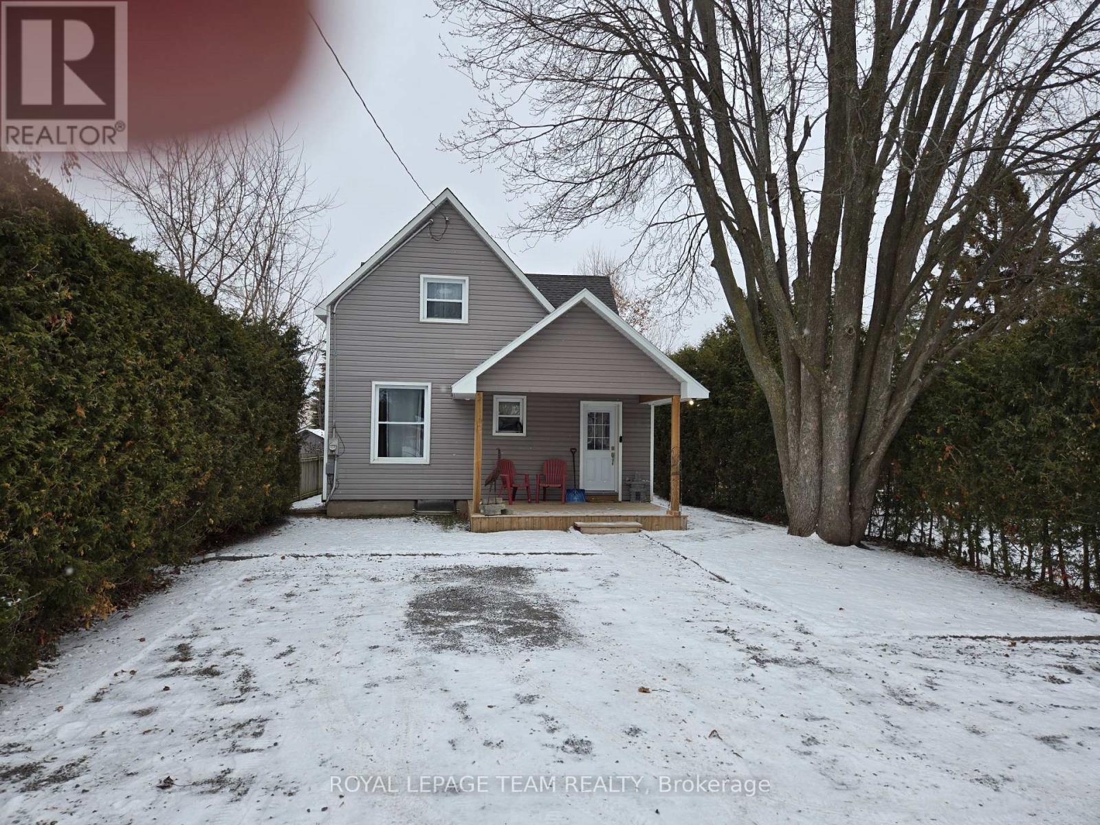 189 Napoleon Street S, Carleton Place, Ontario  K7C 2W8 - Photo 2 - X12596722