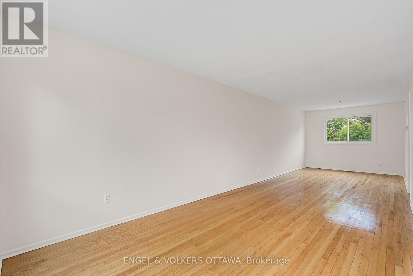 2726-2728 Colman Street, Ottawa, Ontario  K1V 8J9 - Photo 8 - X12471258