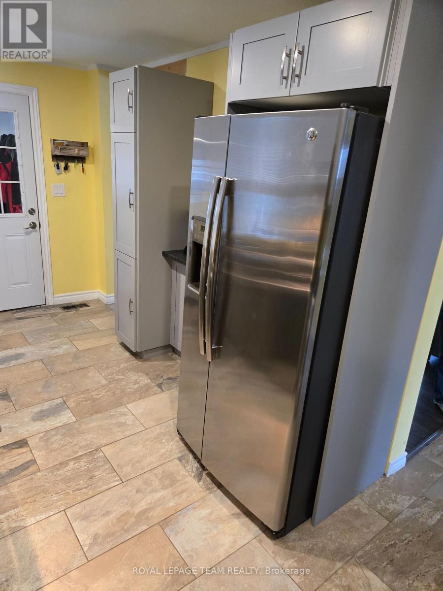 189 Napoleon Street S, Carleton Place, Ontario  K7C 2W8 - Photo 10 - X12596722