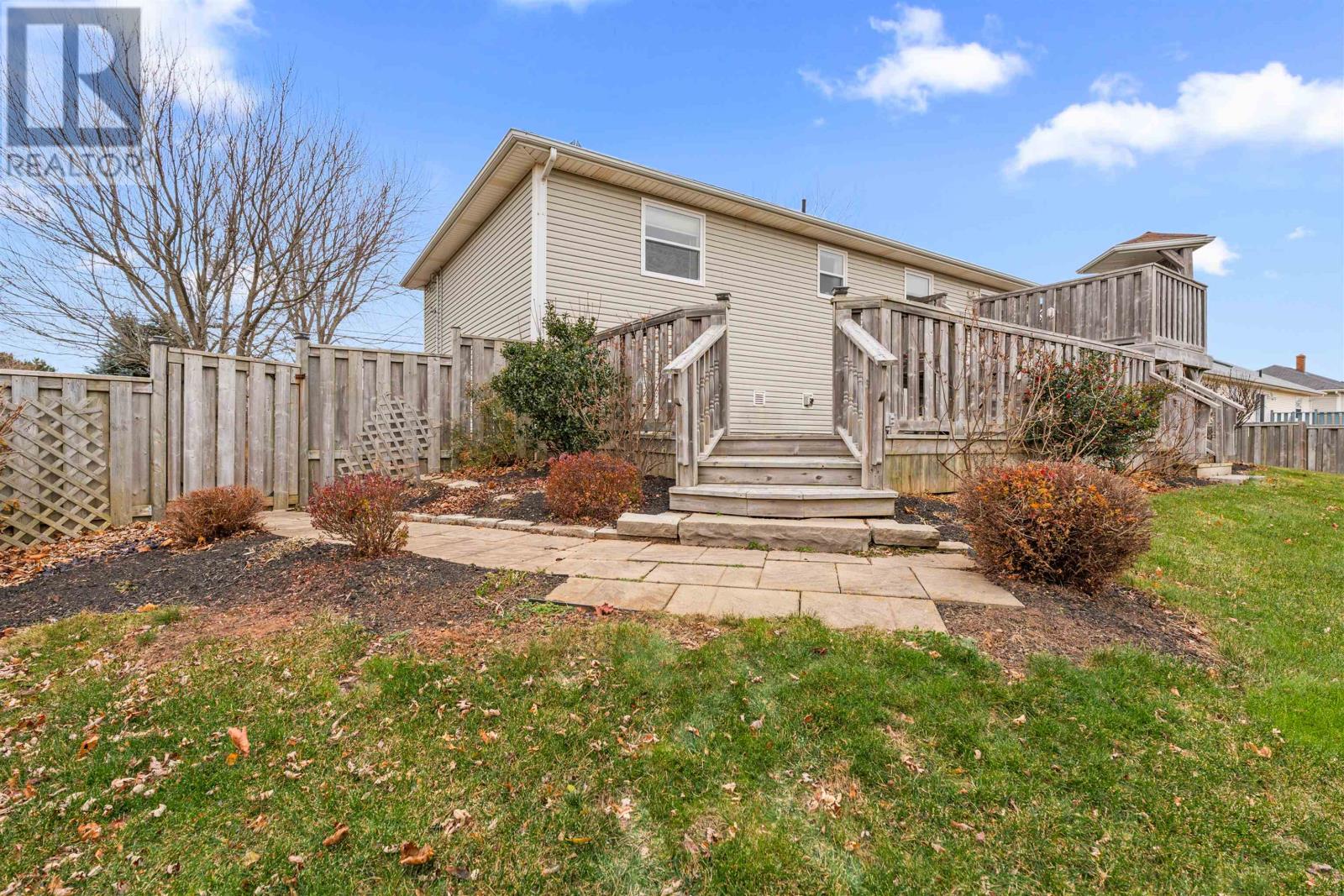 74 Hillside Drive, Summerside, Prince Edward Island C1N 6K3 - Photo 41 - 202529160