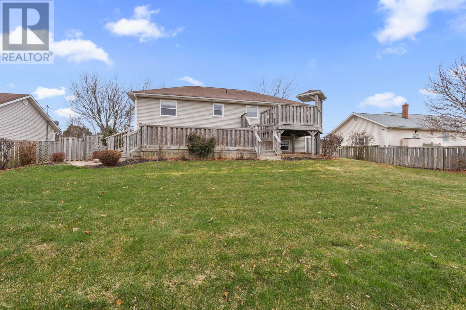 74 Hillside Drive, Summerside, Prince Edward Island C1N 6K3 - Photo 42 - 202529160