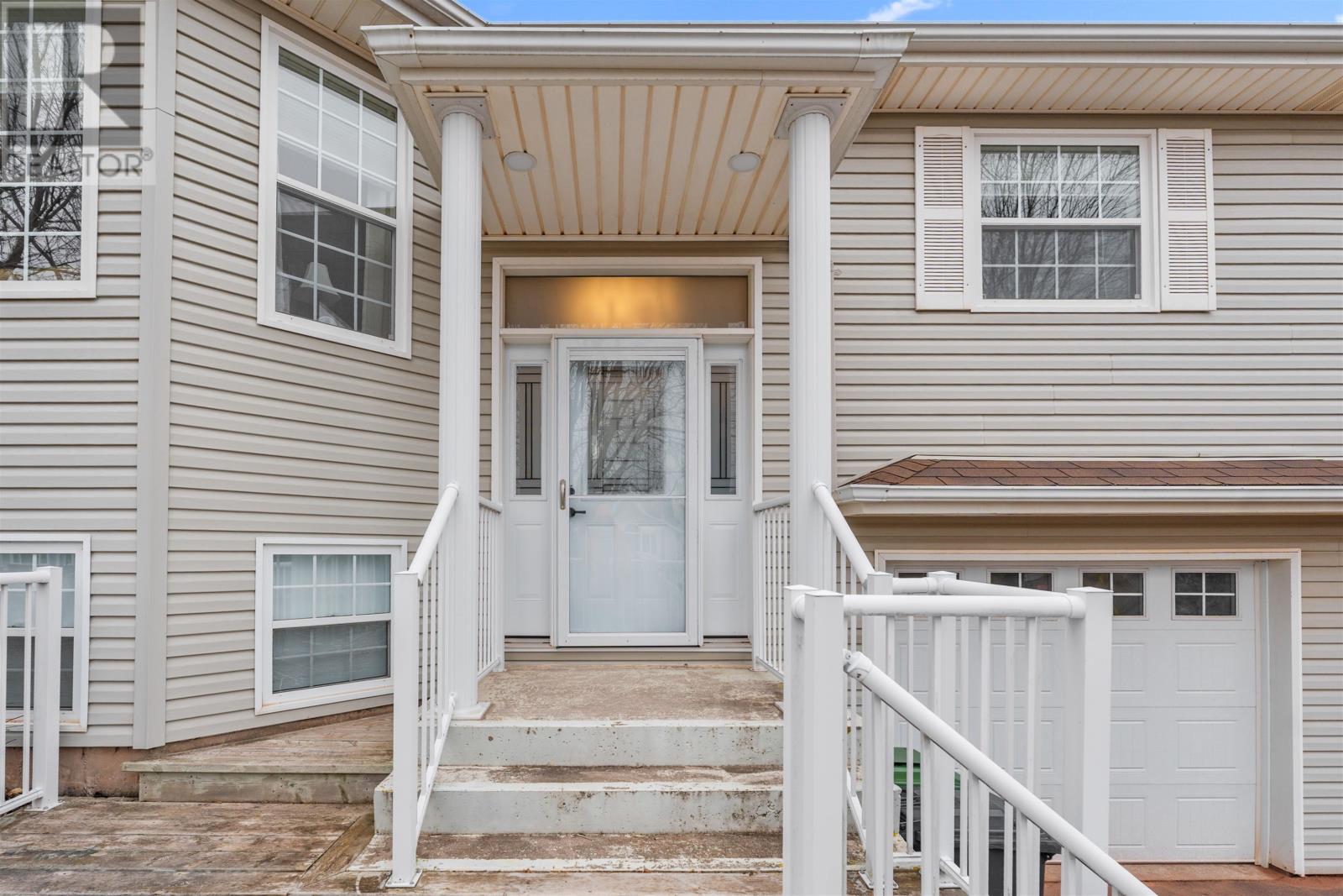 74 Hillside Drive, Summerside, Prince Edward Island C1N 6K3 - Photo 9 - 202529160