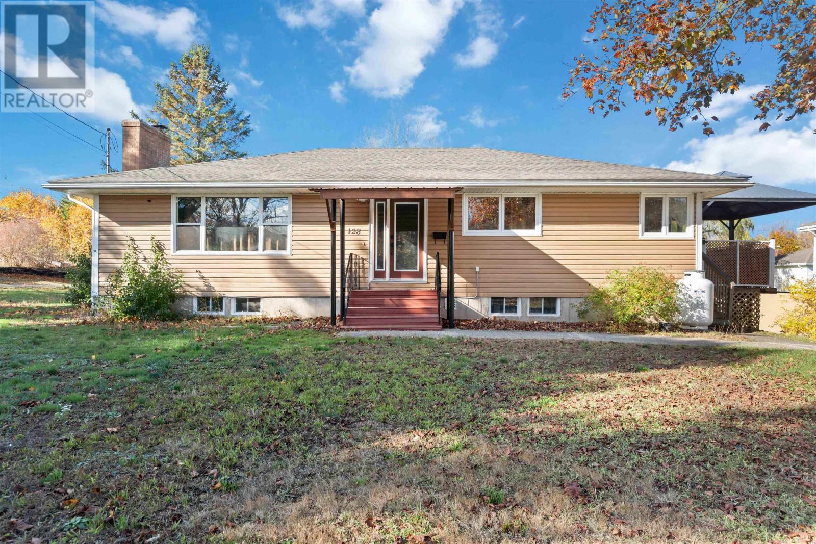 128 Oakdene Avenue, Kentville, Nova Scotia  B4N 2C1 - Photo 1 - 202526979