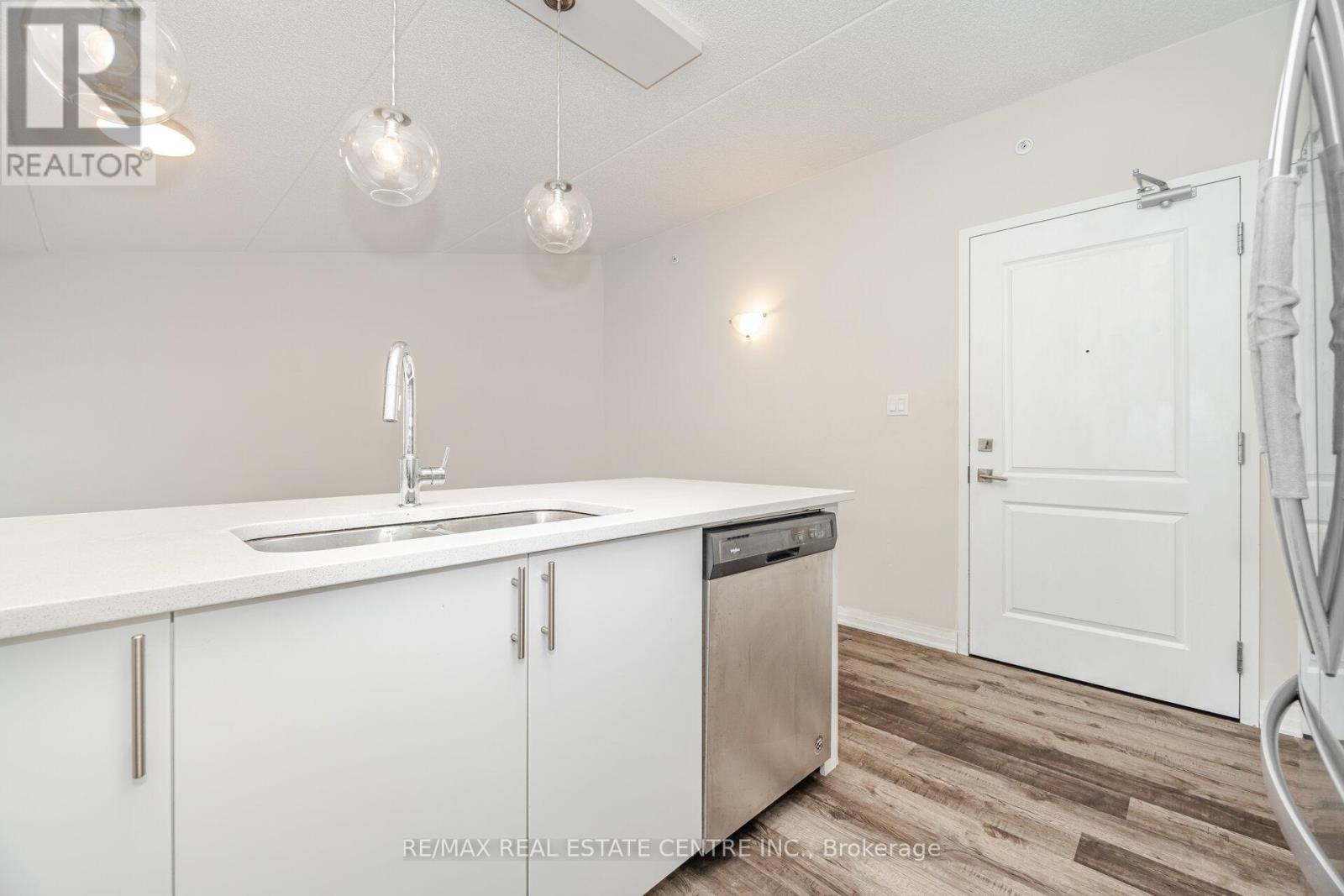 320 - 610 Farmstead Drive, Milton, Ontario  L9T 8X5 - Photo 12 - W12608900