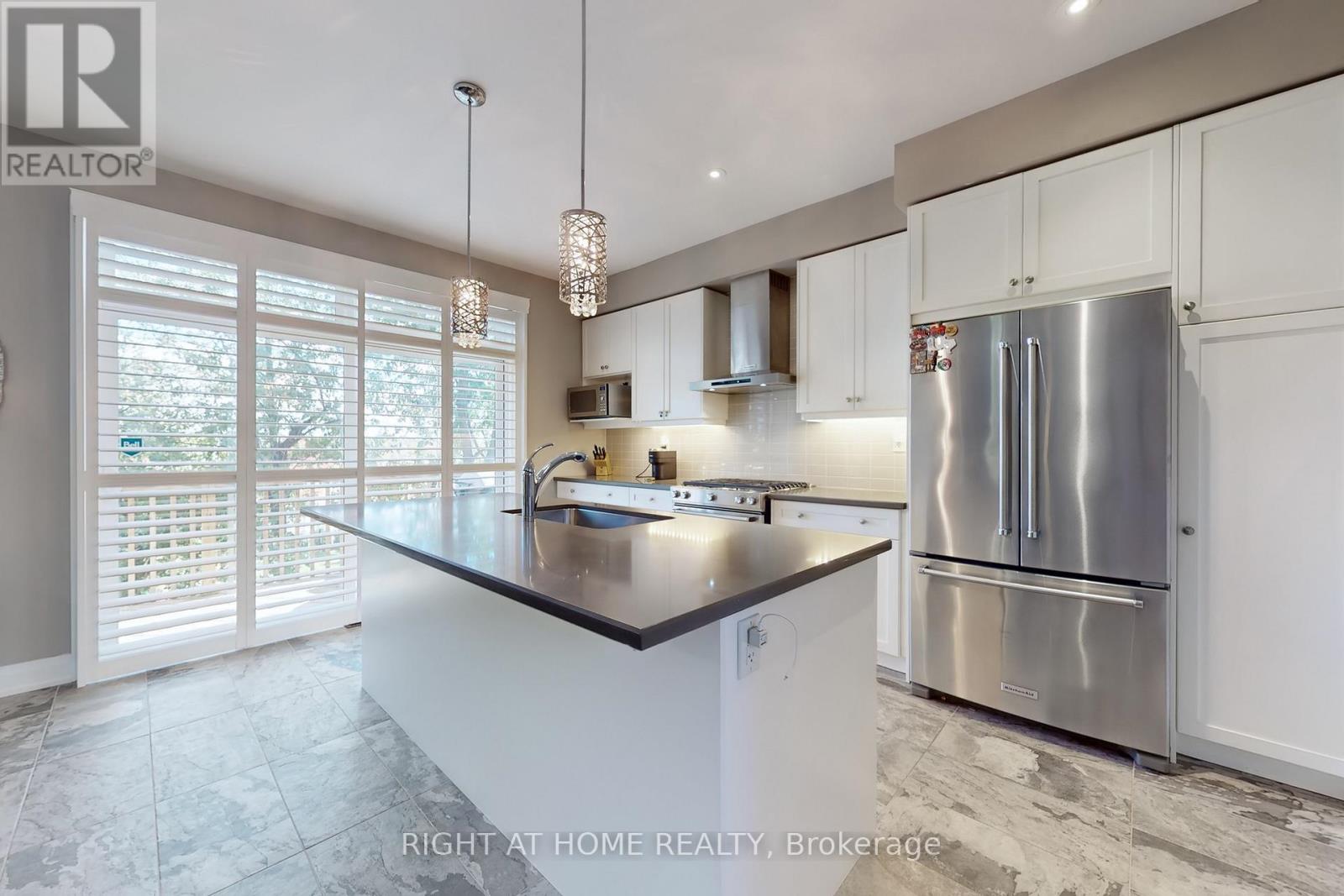 2003 Deerview Common, Oakville, Ontario  L6M 0Y2 - Photo 8 - W12608922