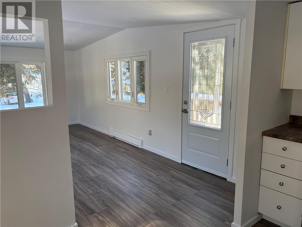 177 Park Drive Unit# 20, Wahnapitae, Ontario  P0M 3C0 - Photo 4 - 2125833